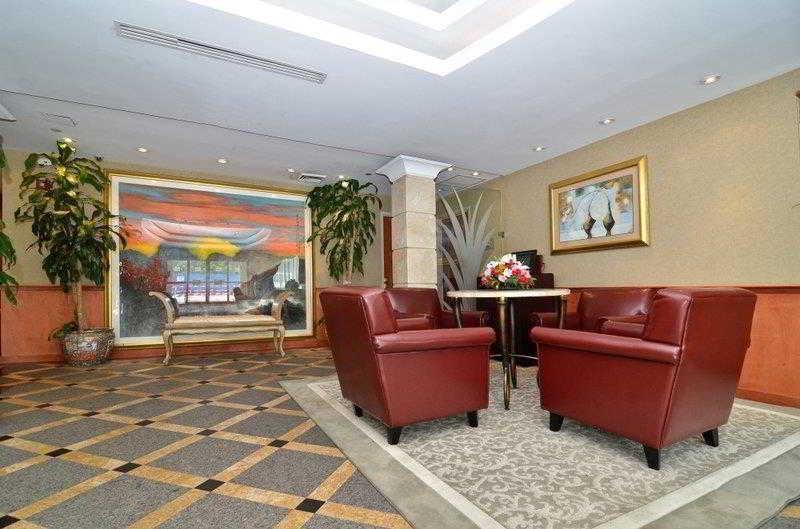 Best Western Queens Court New York Extérieur photo